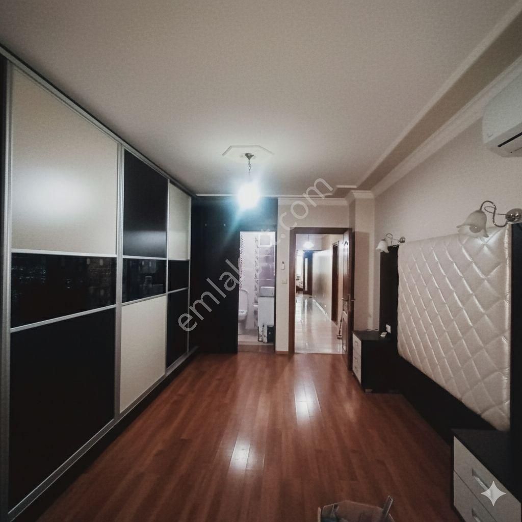 Karşıyaka Çarşı Bitiminde Site İçi Yapılı 3+1 160 M2 - Görsel 11