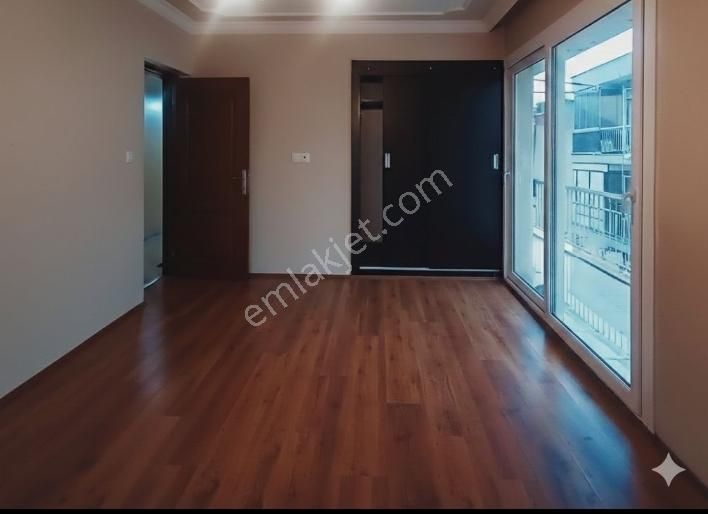 Karşıyaka Çarşı Bitiminde Site İçi Yapılı 3+1 160 M2 - Görsel 9