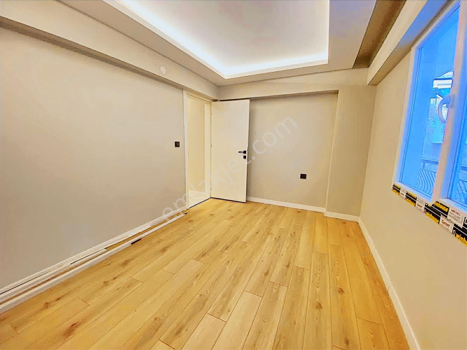 Amerikan Koleji Yanı Deniz Manzaralı 3+1 130 M² Satılık Daire - Görsel 2