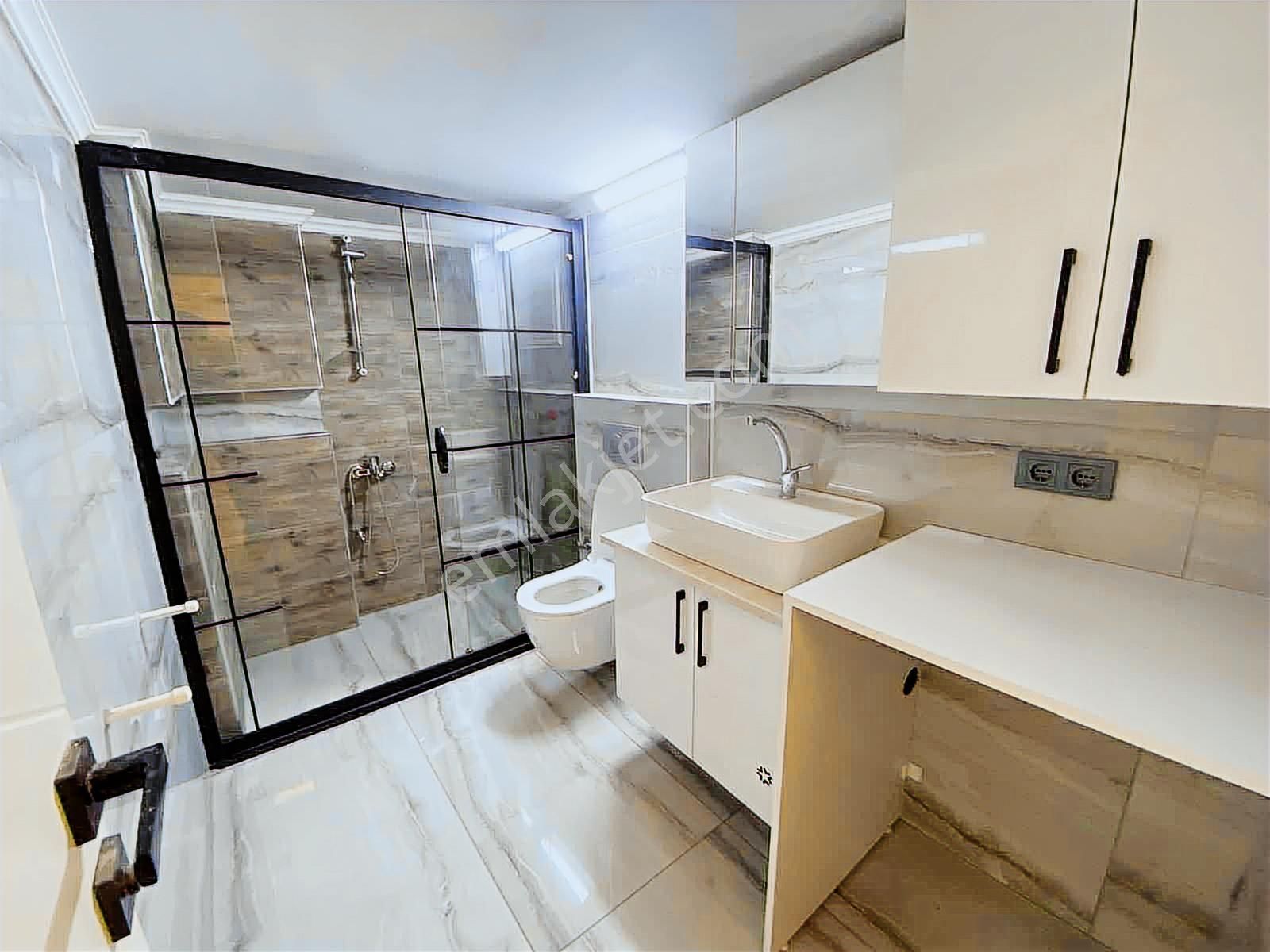 Amerikan Koleji Yanı Deniz Manzaralı 3+1 130 M² Satılık Daire - Görsel 7