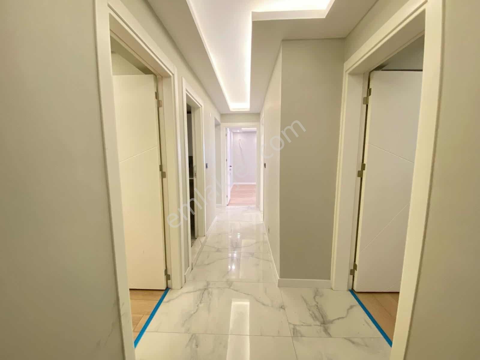 Amerikan Koleji Yanı Deniz Manzaralı 3+1 130 M² Satılık Daire - Görsel 5