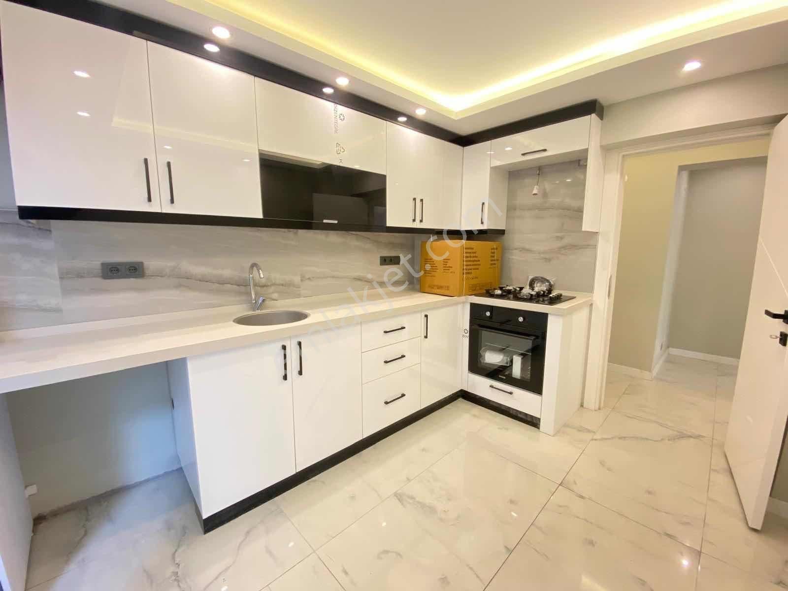 Amerikan Koleji Yanı Deniz Manzaralı 3+1 130 M² Satılık Daire - Görsel 13