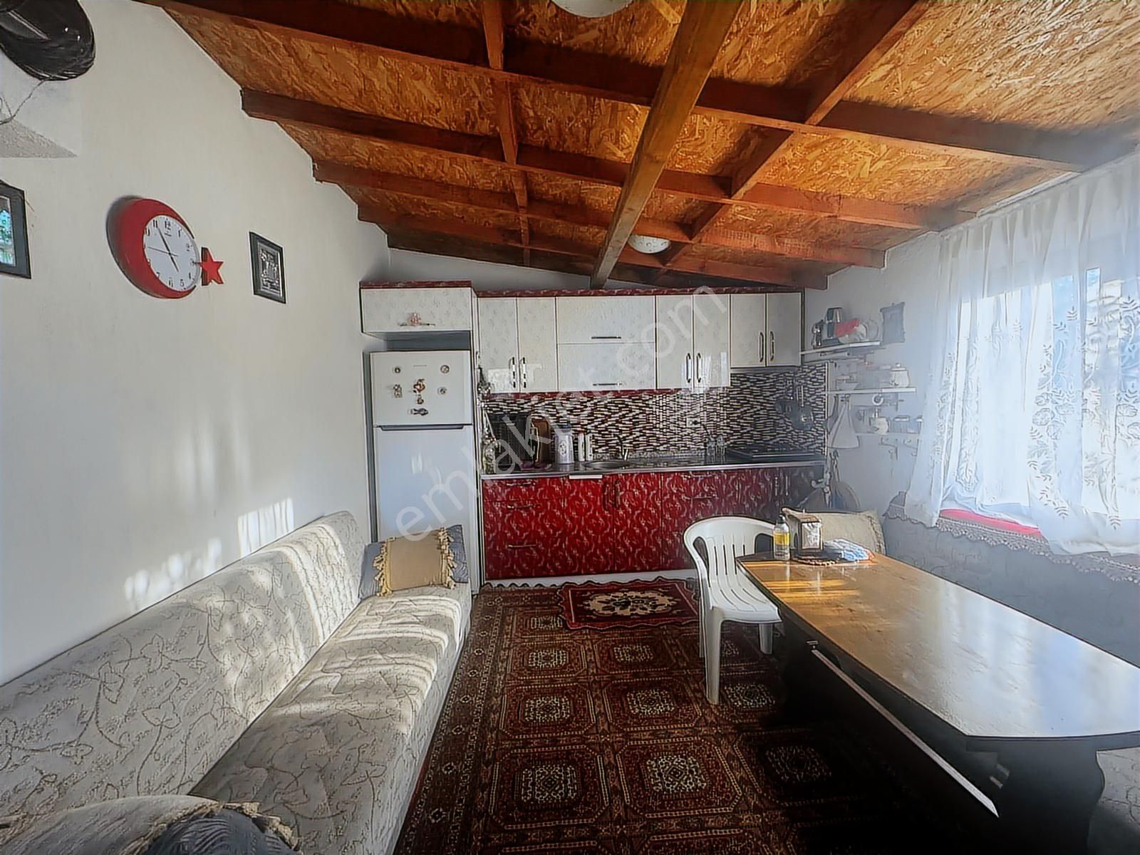 Urla Denizli Mahallesinde Satılık Arsa - Görsel 3