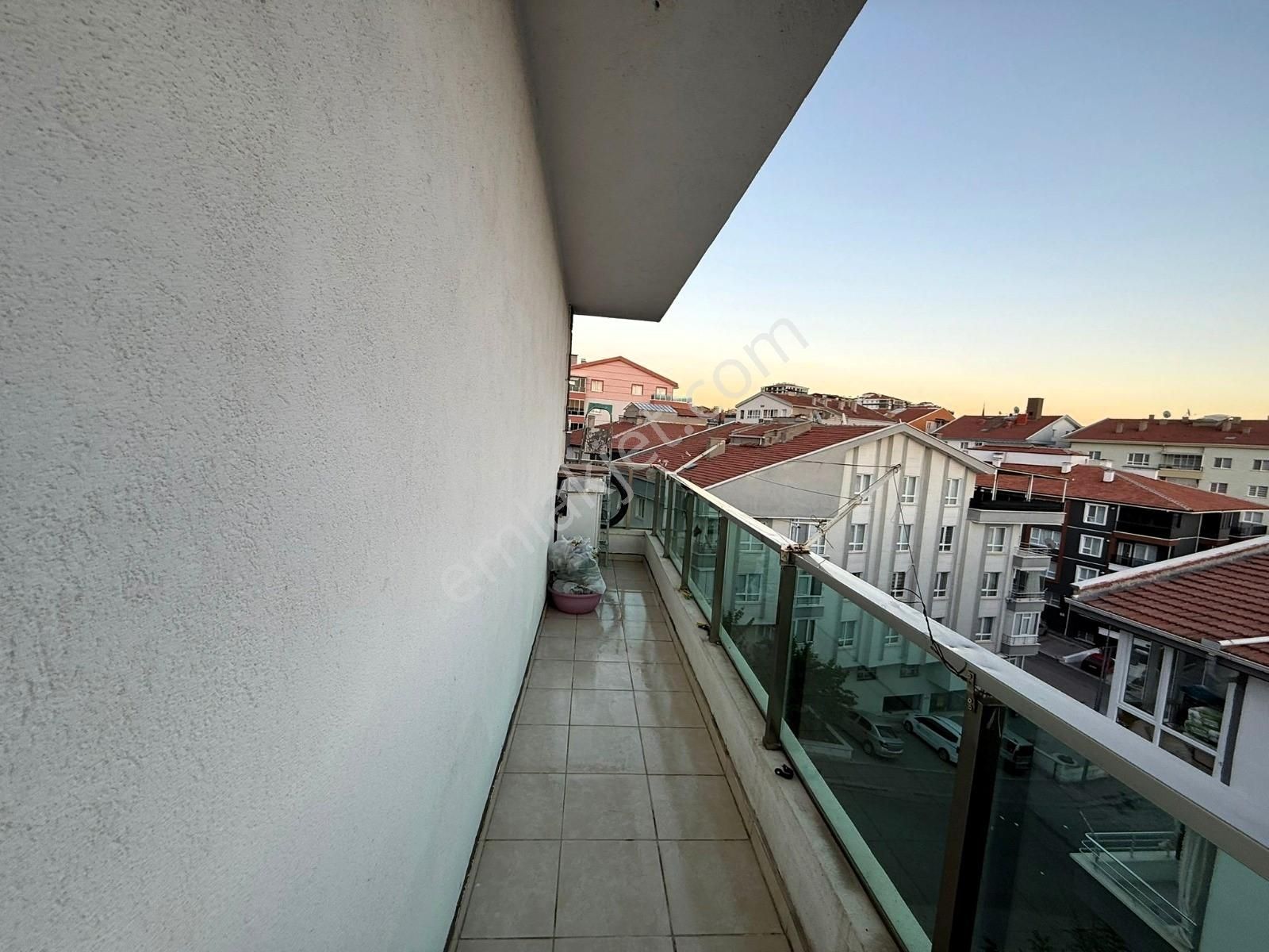 ꧁▇yılmaz'dan▇꧂merkezi Konumda Önü Açık Masrafsız 4+1 Daire - Görsel 13