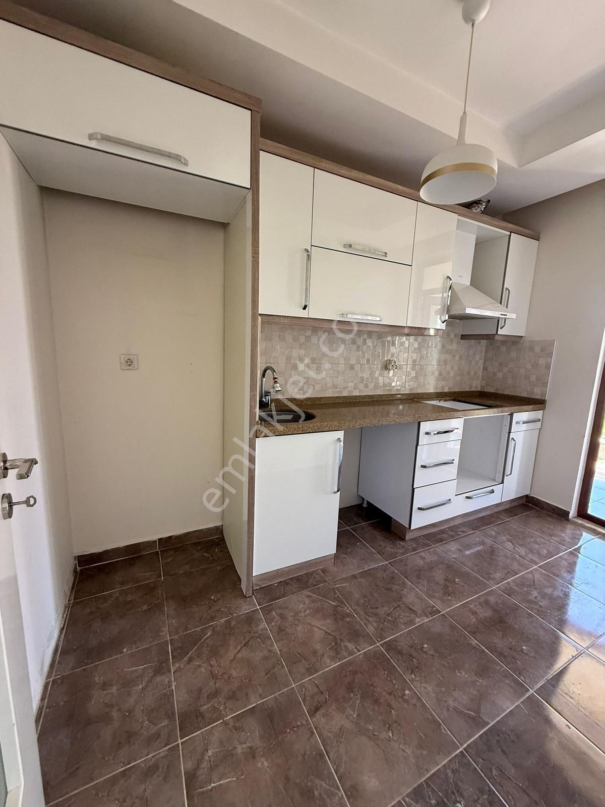 Rauf Denktaş Cad. Ayrı Mutfak 2+1 Boş Daire - Görsel 19