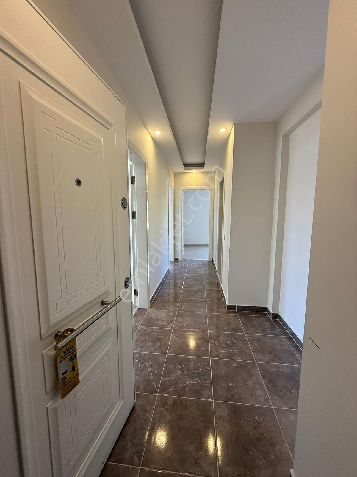 Rauf Denktaş Cad. Ayrı Mutfak 2+1 Boş Daire - Görsel 23