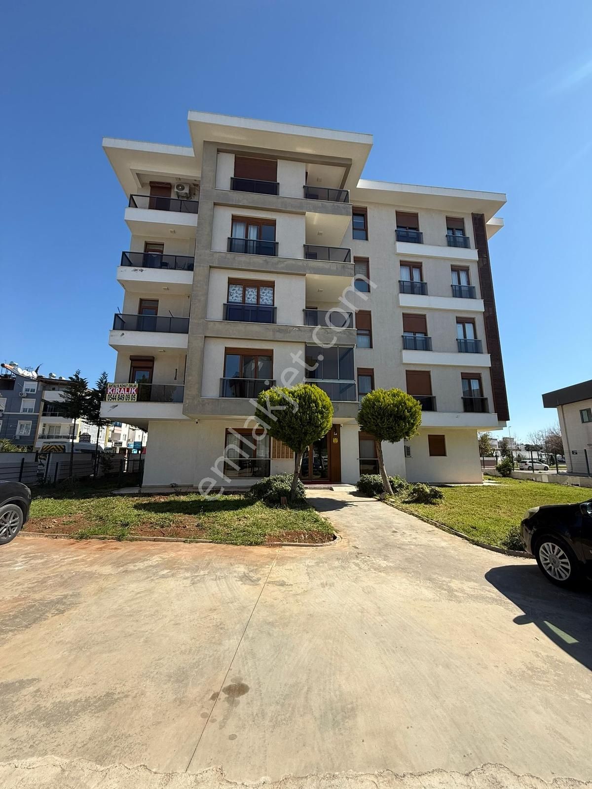 Rauf Denktaş Cad. Ayrı Mutfak 2+1 Boş Daire