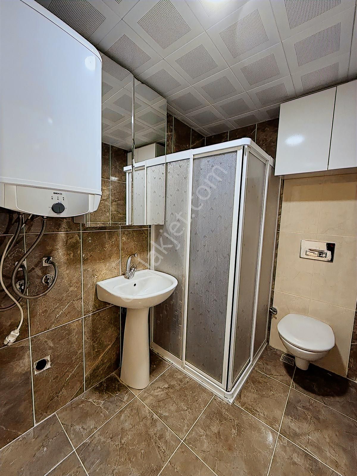 Rauf Denktaş Cad. Ayrı Mutfak 2+1 Boş Daire - Görsel 22