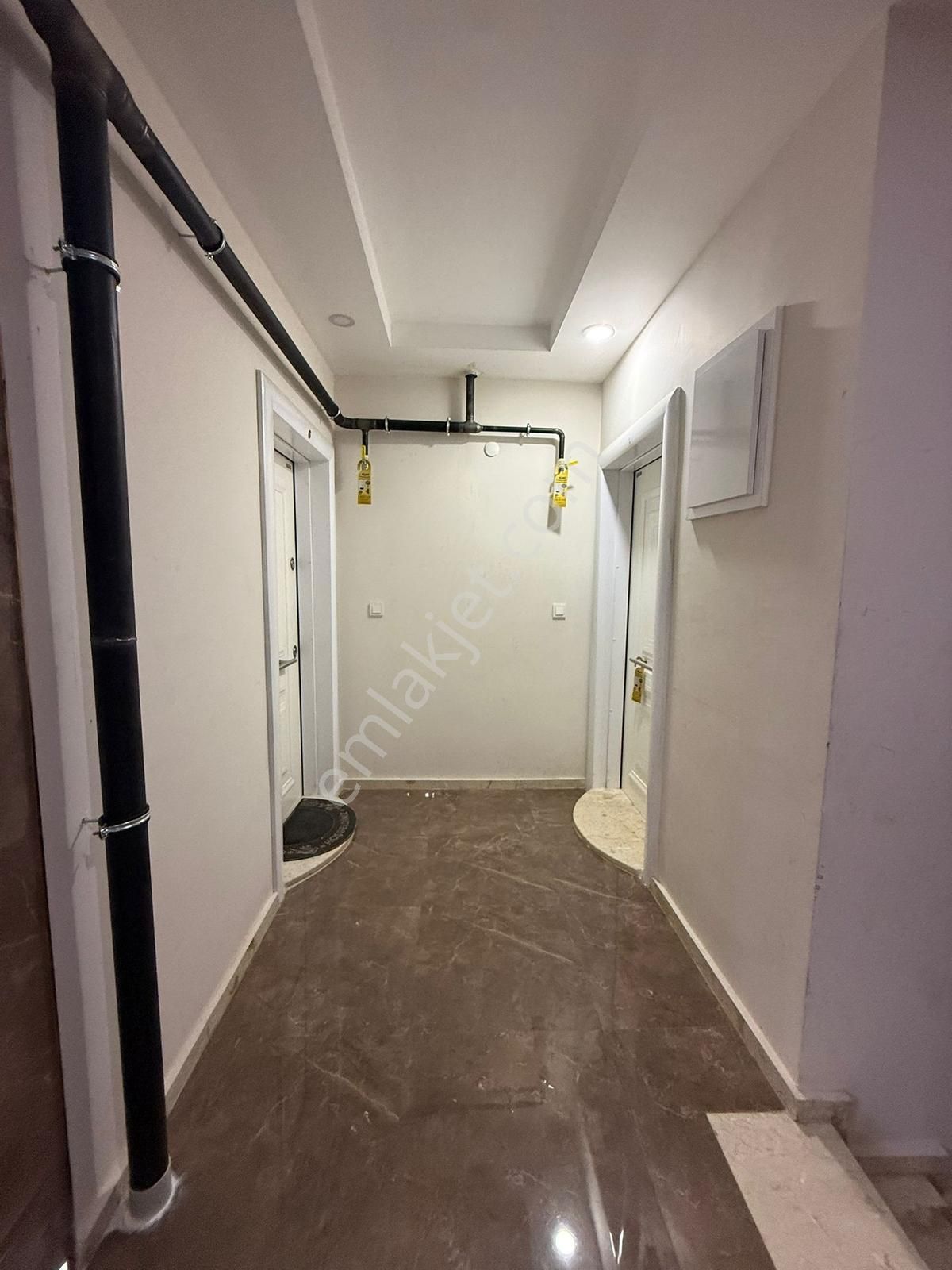 Rauf Denktaş Cad. Ayrı Mutfak 2+1 Boş Daire - Görsel 27