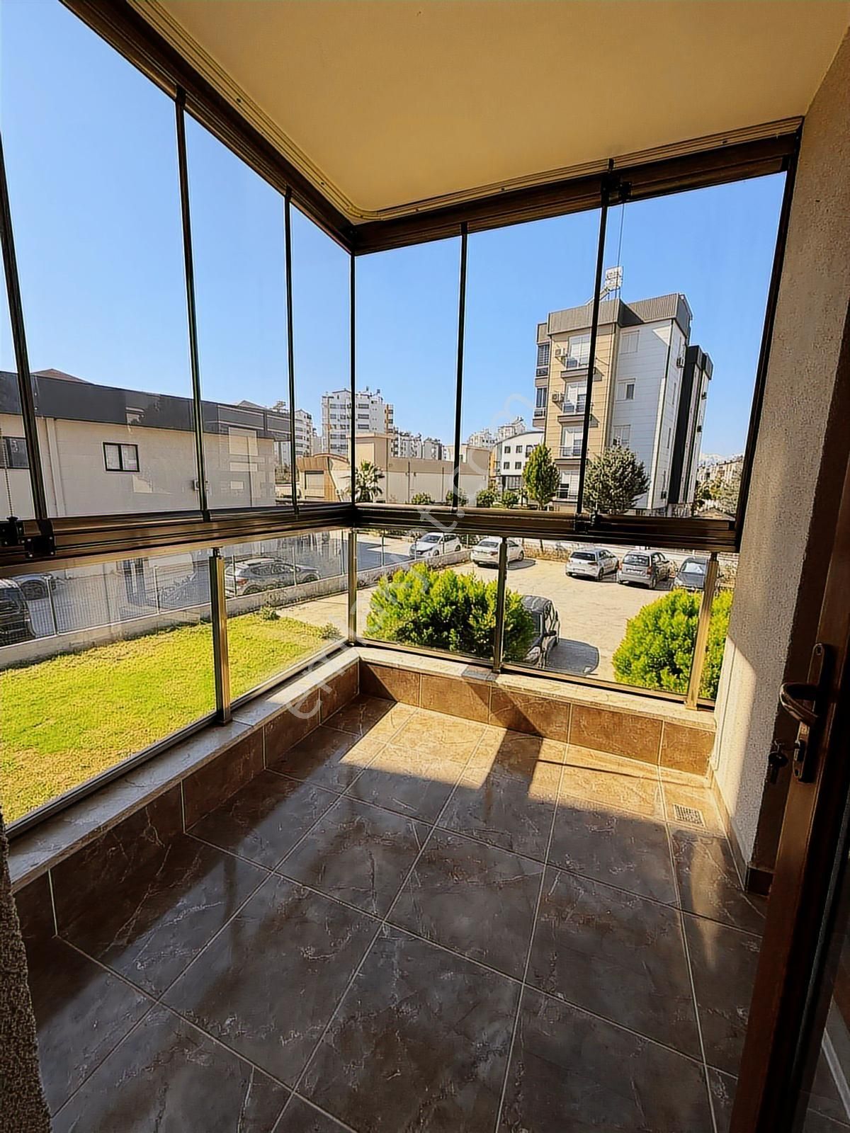 Rauf Denktaş Cad. Ayrı Mutfak 2+1 Boş Daire - Görsel 12