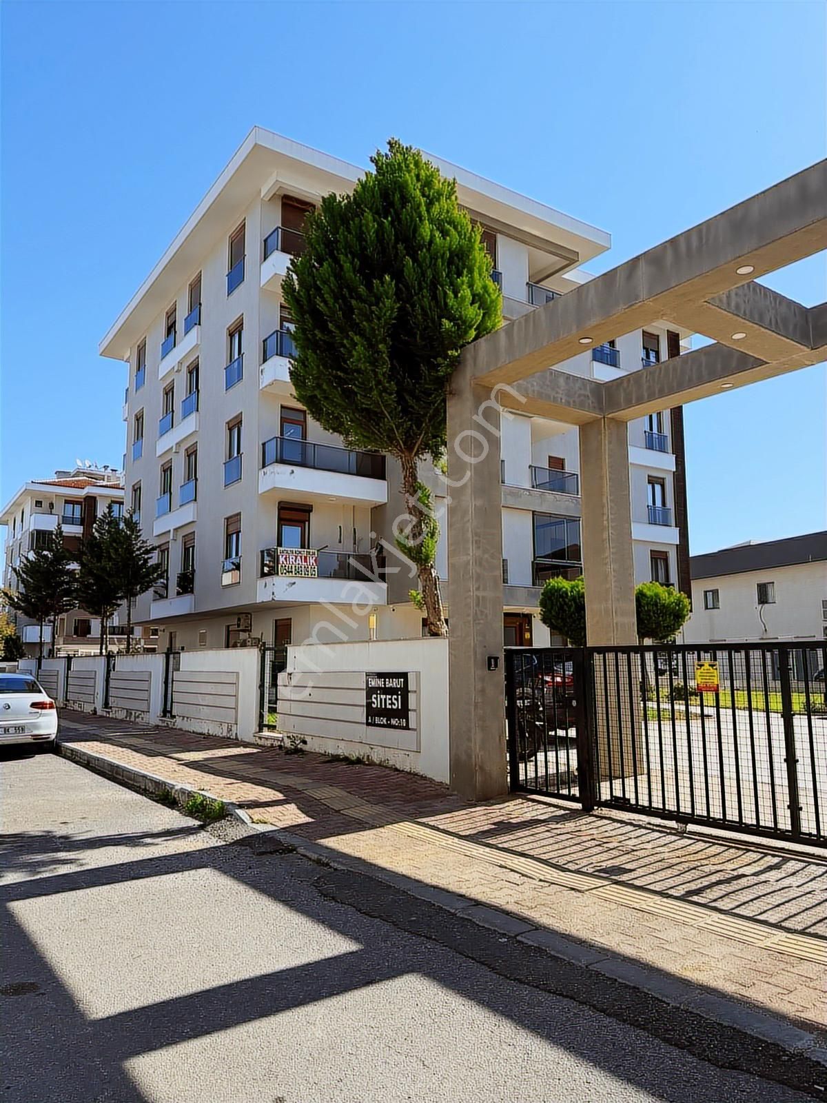 Rauf Denktaş Cad. Ayrı Mutfak 2+1 Boş Daire - Görsel 15