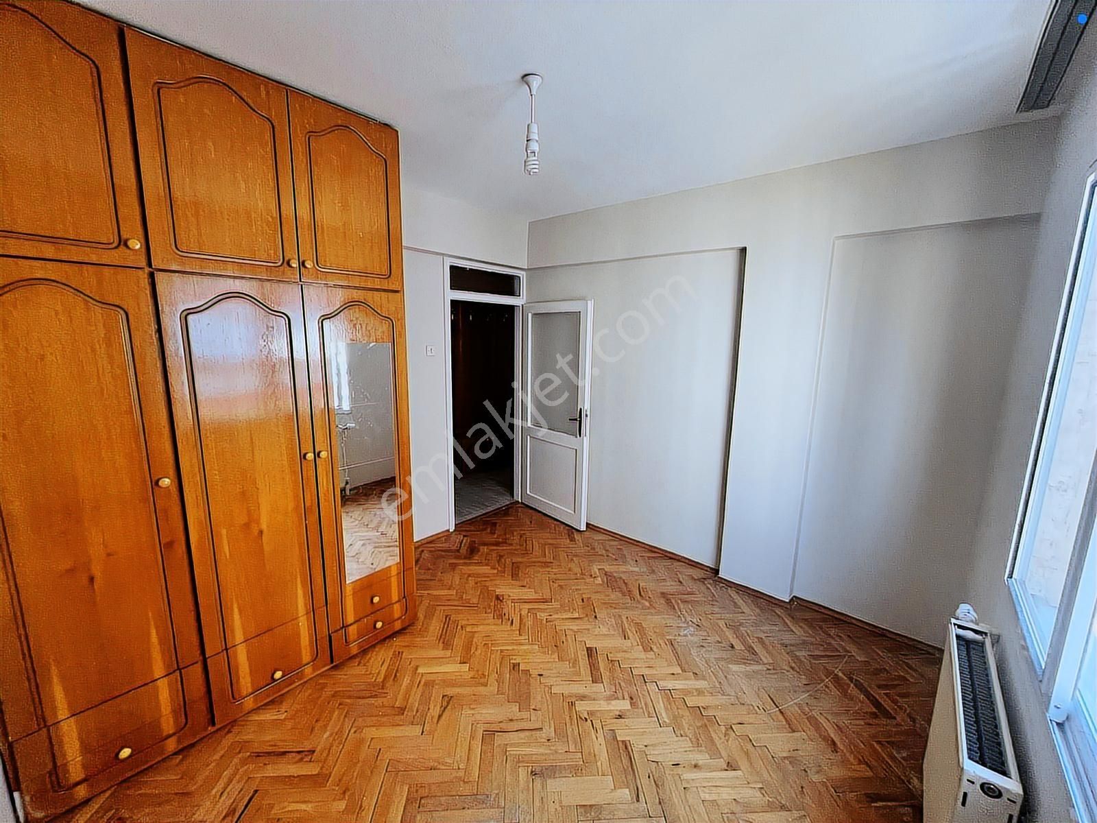 Balçova Korutürk Hastaneye Çok Yakın 135 M² Kiralık 3+1 Daire - Görsel 3