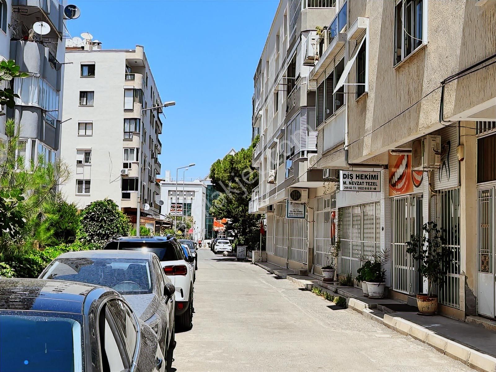 Balçova Korutürk Hastaneye Çok Yakın 135 M² Kiralık 3+1 Daire - Görsel 15