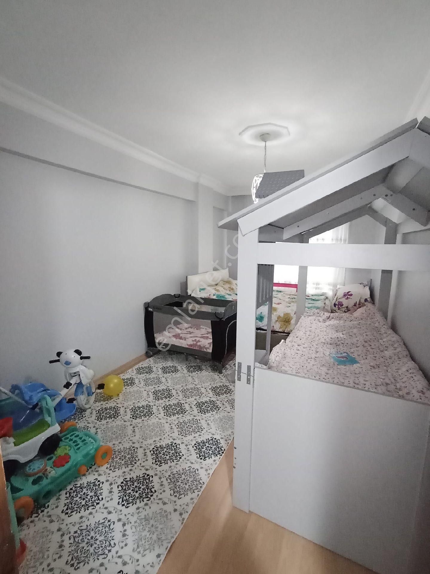 Emlak Şeko Da Satılık Daire Esenler