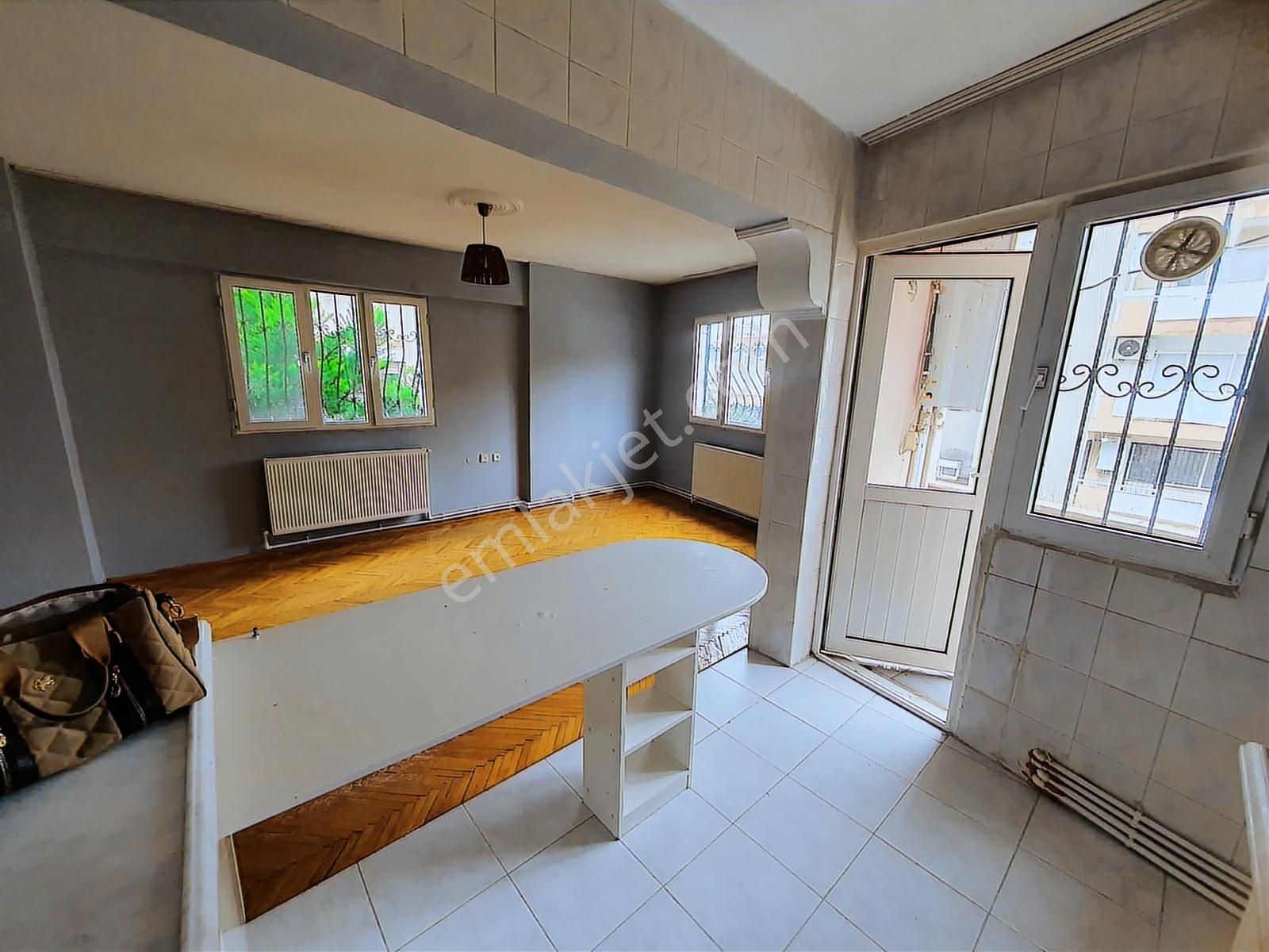 Narlıdere Çamtepe Mah. Öncü Sok. Arakat 2+1 Metroya Yakın - Görsel 12