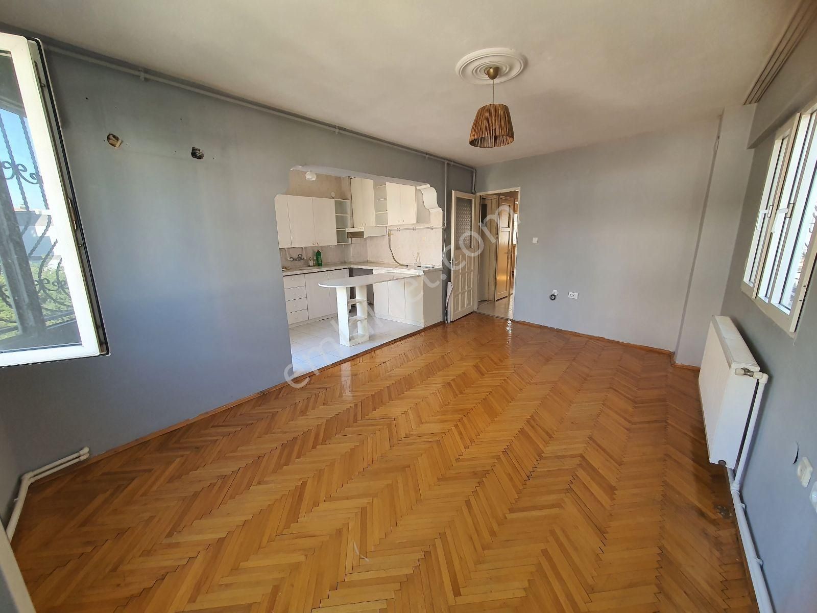 Narlıdere Çamtepe Mah. Öncü Sok. Arakat 2+1 Metroya Yakın - Görsel 13