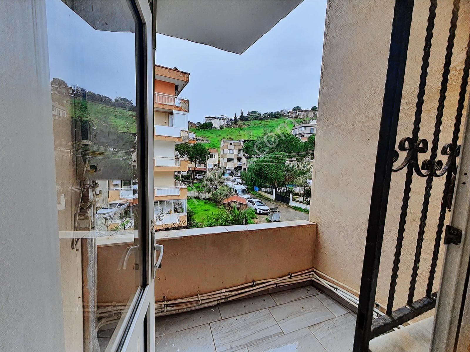 Narlıdere Çamtepe Mah. Öncü Sok. Arakat 2+1 Metroya Yakın - Görsel 7