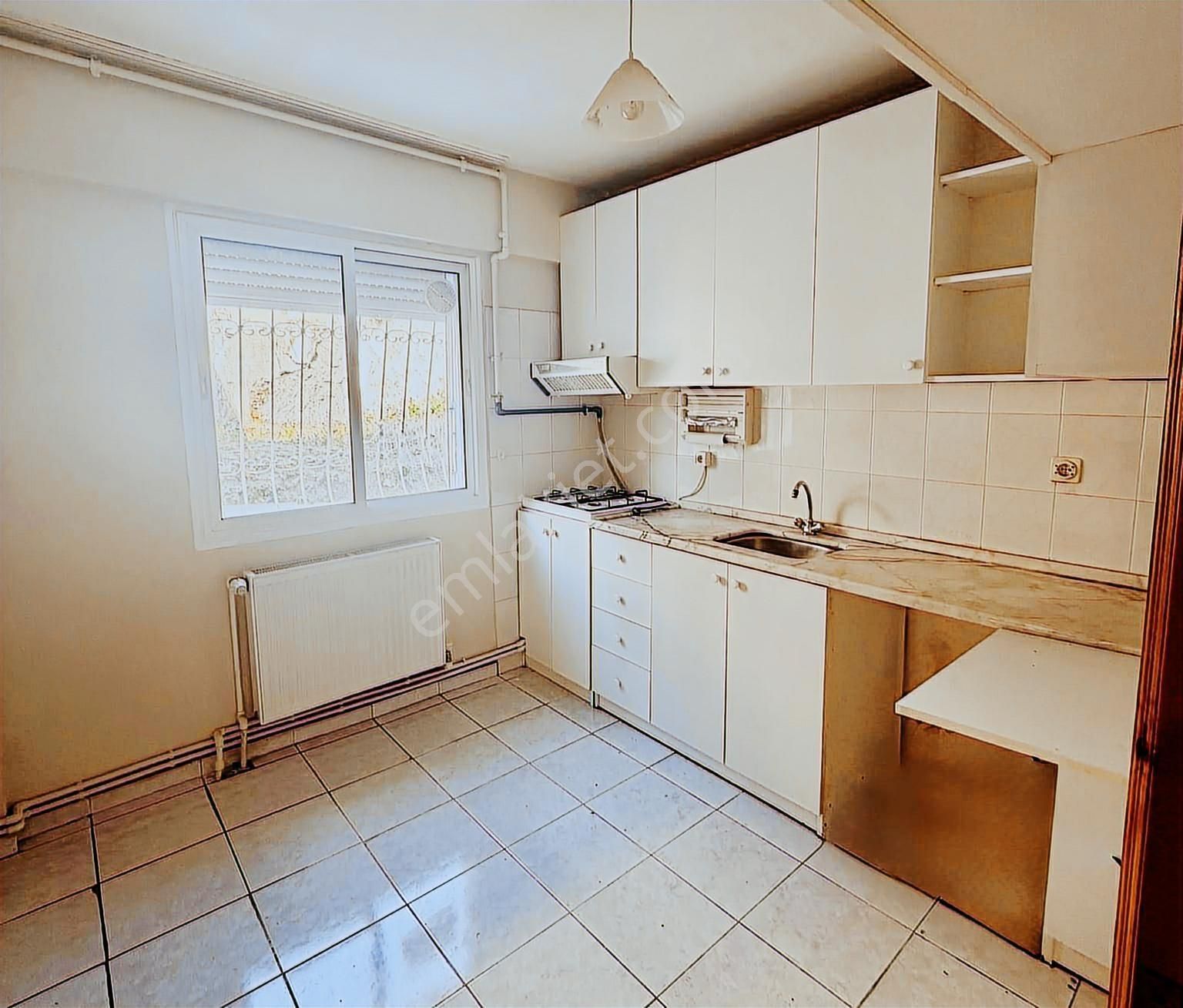 Üçyol Metro-anayola Yürüme Mesafesinde 2+1 Kiralık Daire - Görsel 15