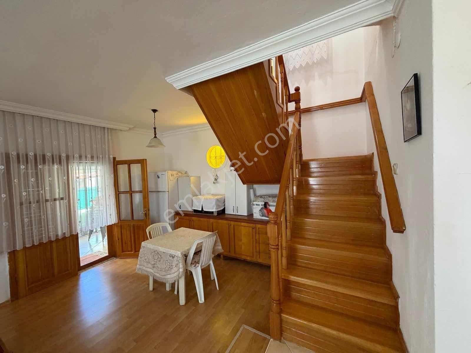 Çeşme Yalı Mahallesi'nde 354 M2 Arsa Paylı Müstakil Villa - Görsel 8