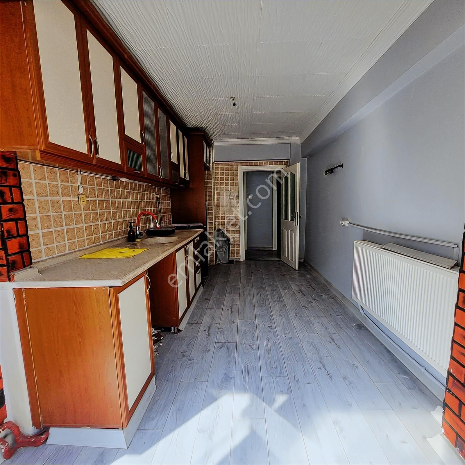Merkezi Konumda 3+1 Bahçeli, Otoparklı, Ferah Daire - Görsel 16