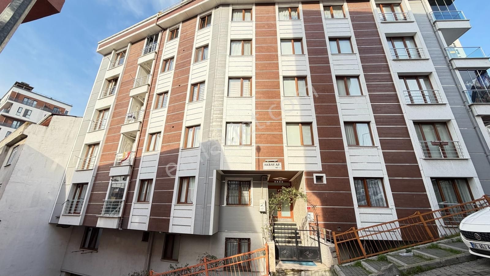 İlka'dan Talatpaşa Mh Metrobüse Yürüme Mesafeli Satılık Daire