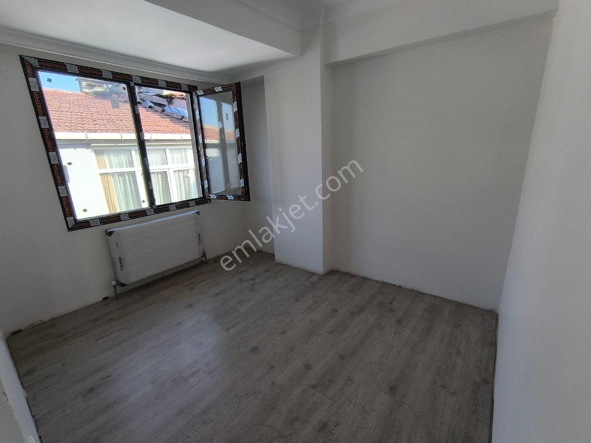 Yenibosna Çobançesme Mh 2+1 5.kat Satılık - Görsel 3