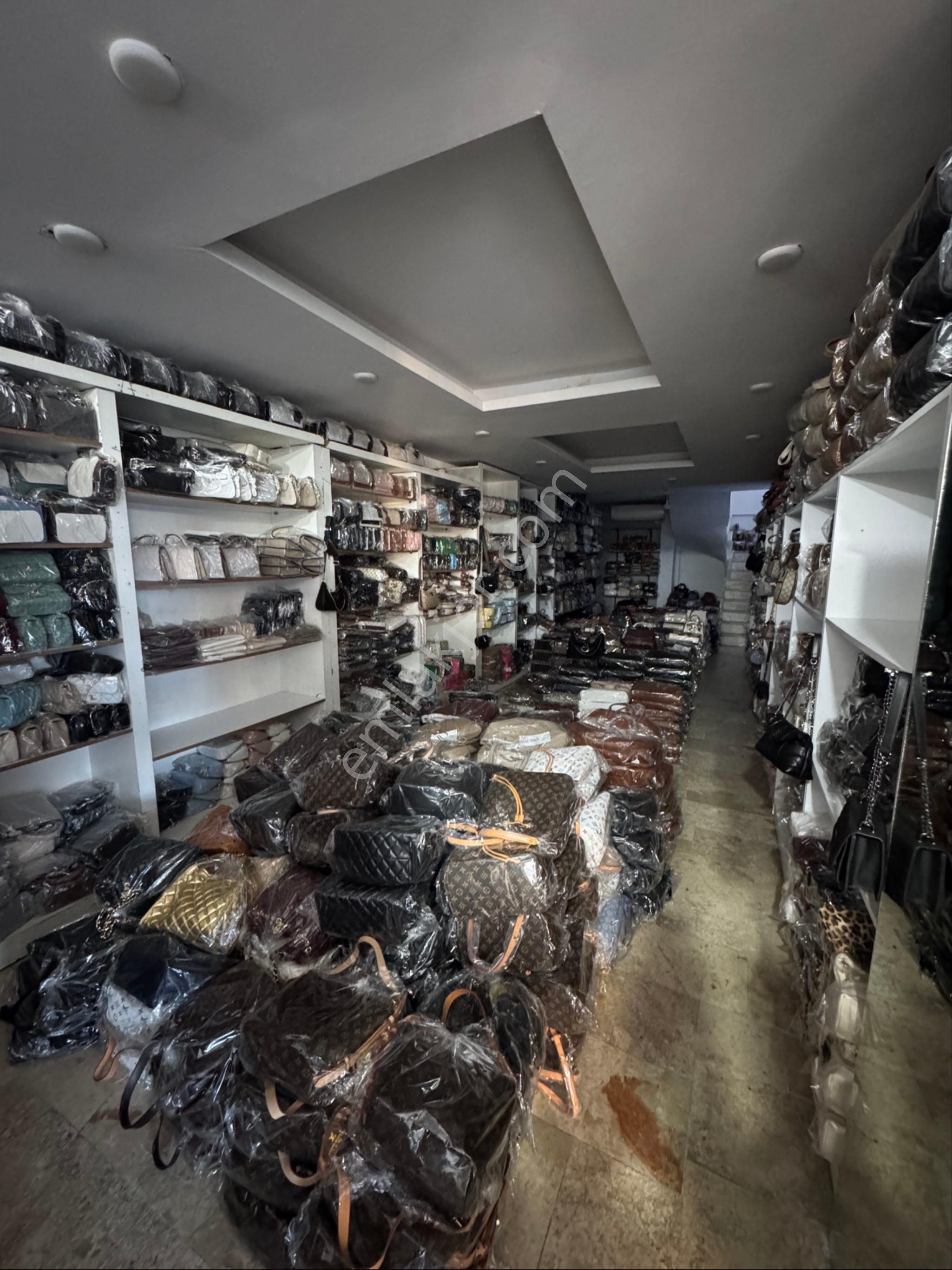 Manavgat Pazartesi Pazarında Satılık Asma Katlı Dükkan - Görsel 11