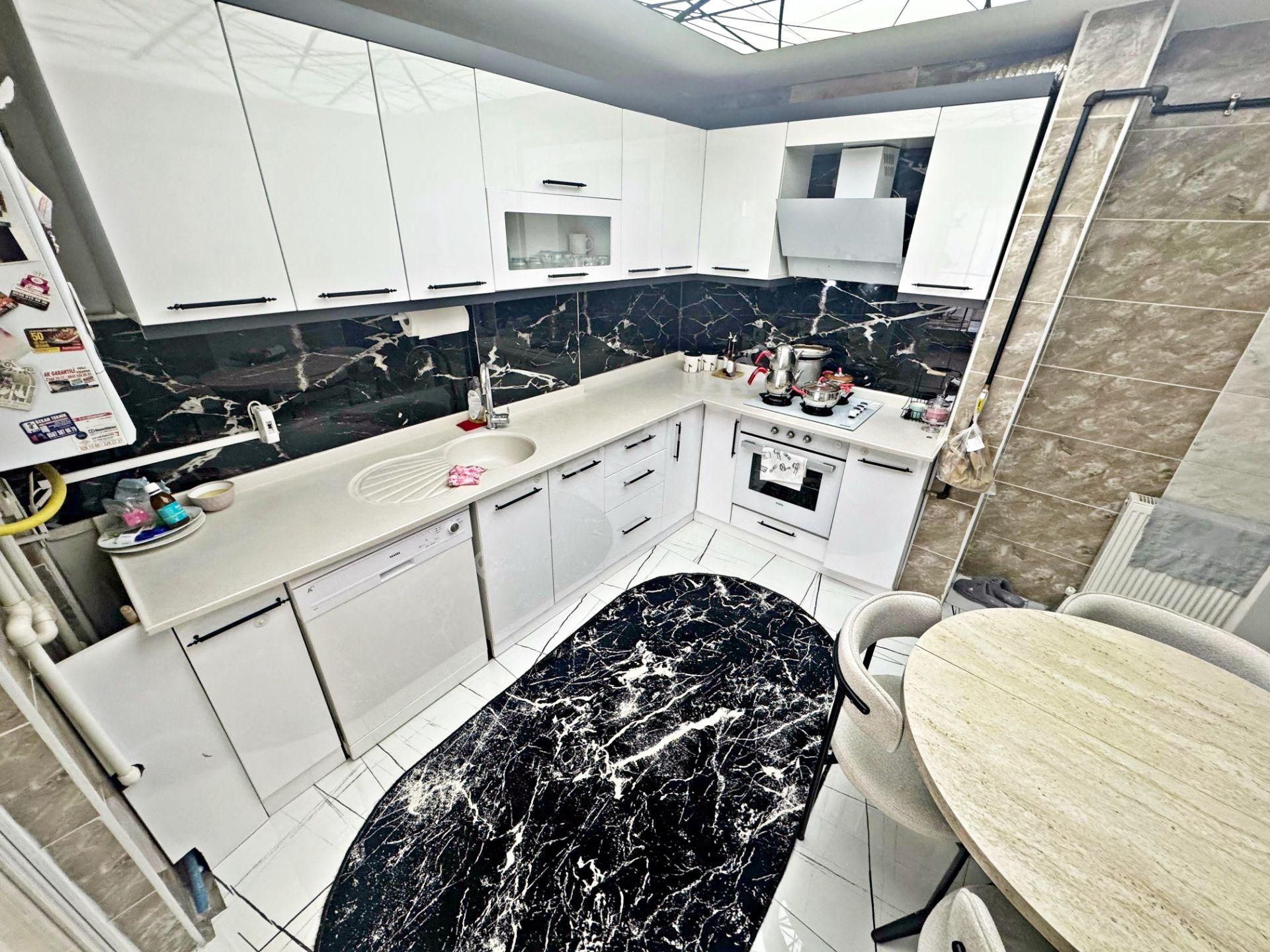 Gold Emlak'tan Uygun Fiyata Masrafsız Full Yapılı Satılık 3+1 Lüks Daire