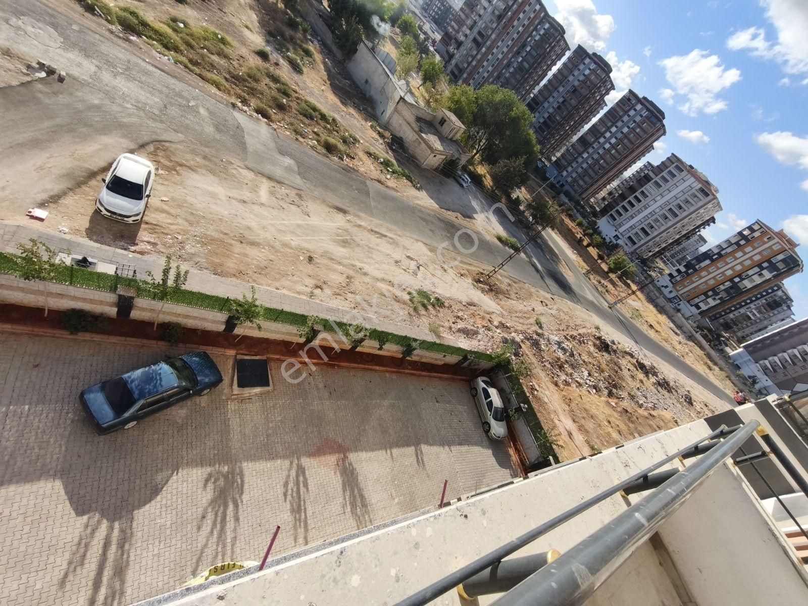 Seyran Emlaktan Satılık Sıfır 2+1 Ön Cephe Daire - Görsel 17