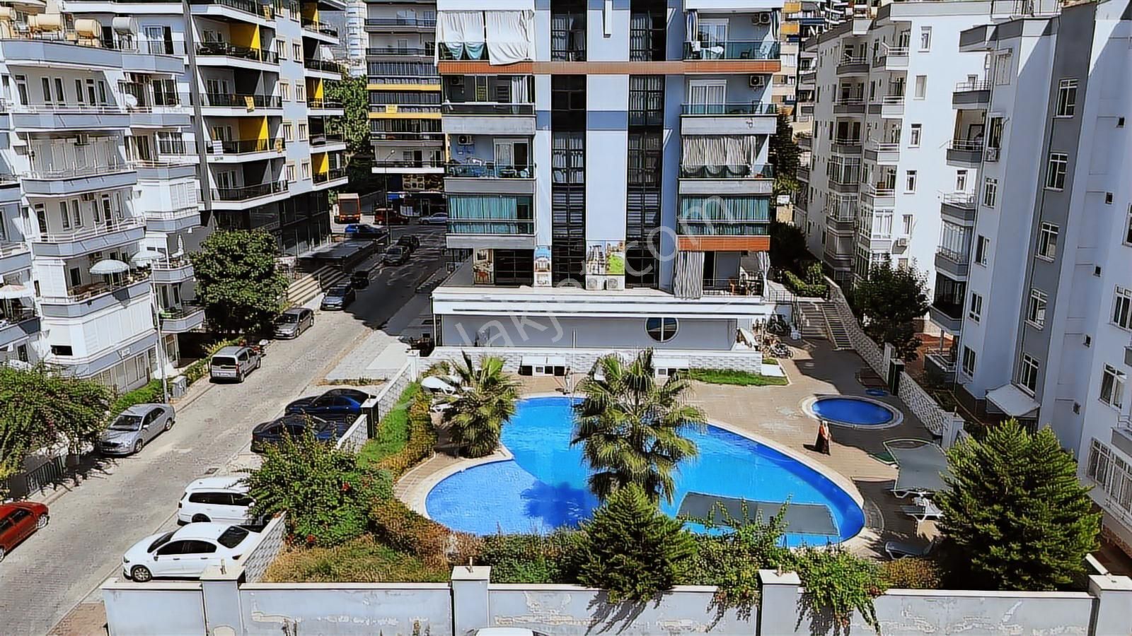 Mahmutlar'da Sahile 500 M Mesafede Eşyalı Daire | Tekce - Görsel 20
