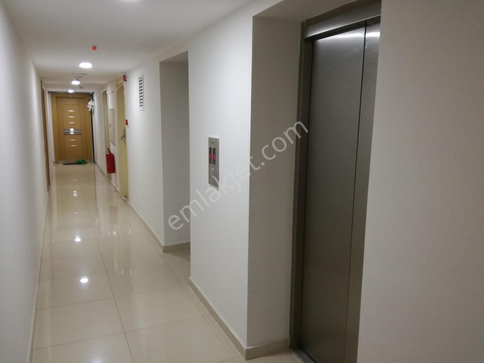 Maltepe Zümrütevlerde Full Ada Sitesi İçerisinde 2+1 80m2 Net - Görsel 35