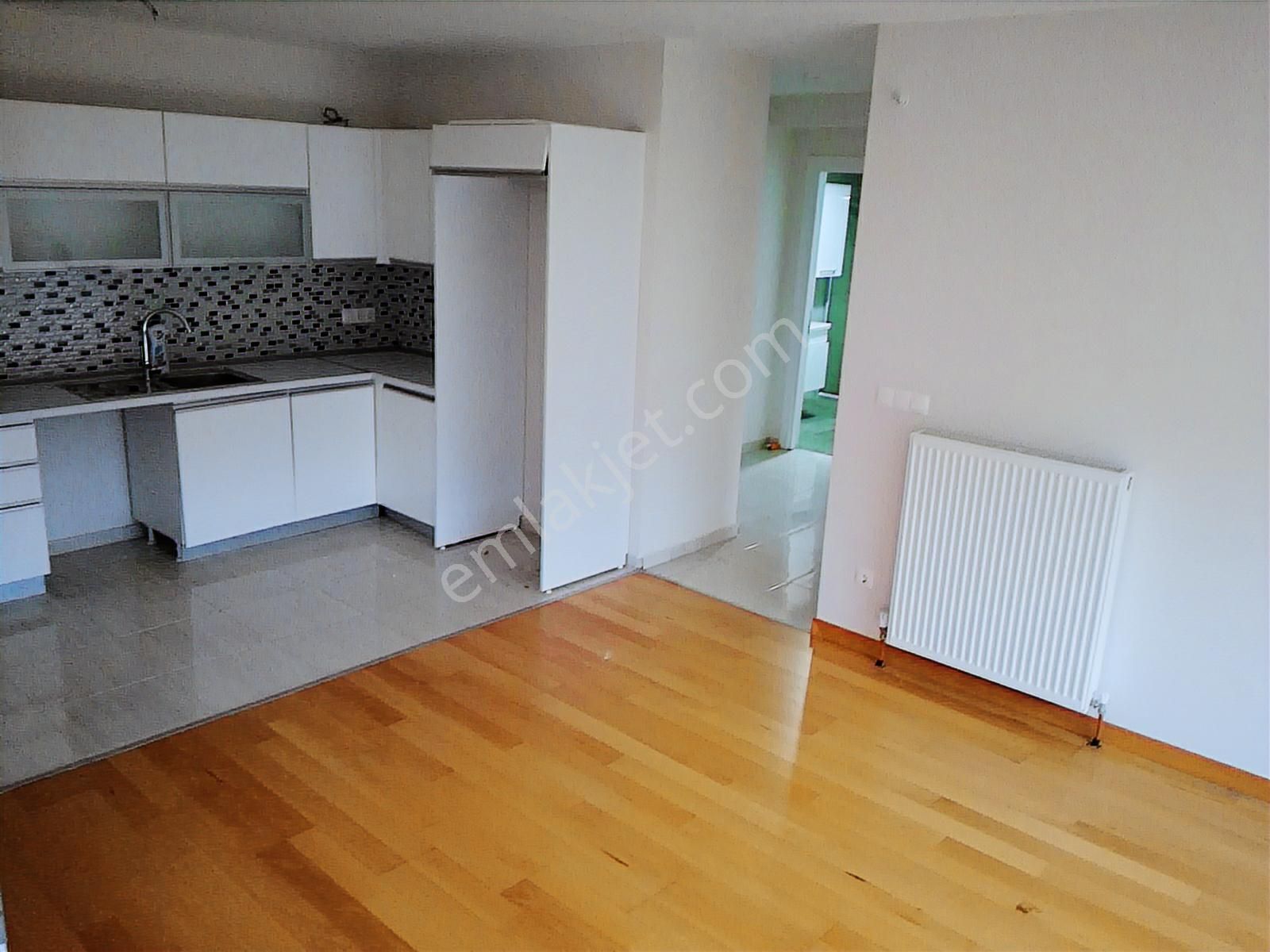 Maltepe Zümrütevlerde Full Ada Sitesi İçerisinde 2+1 80m2 Net - Görsel 21