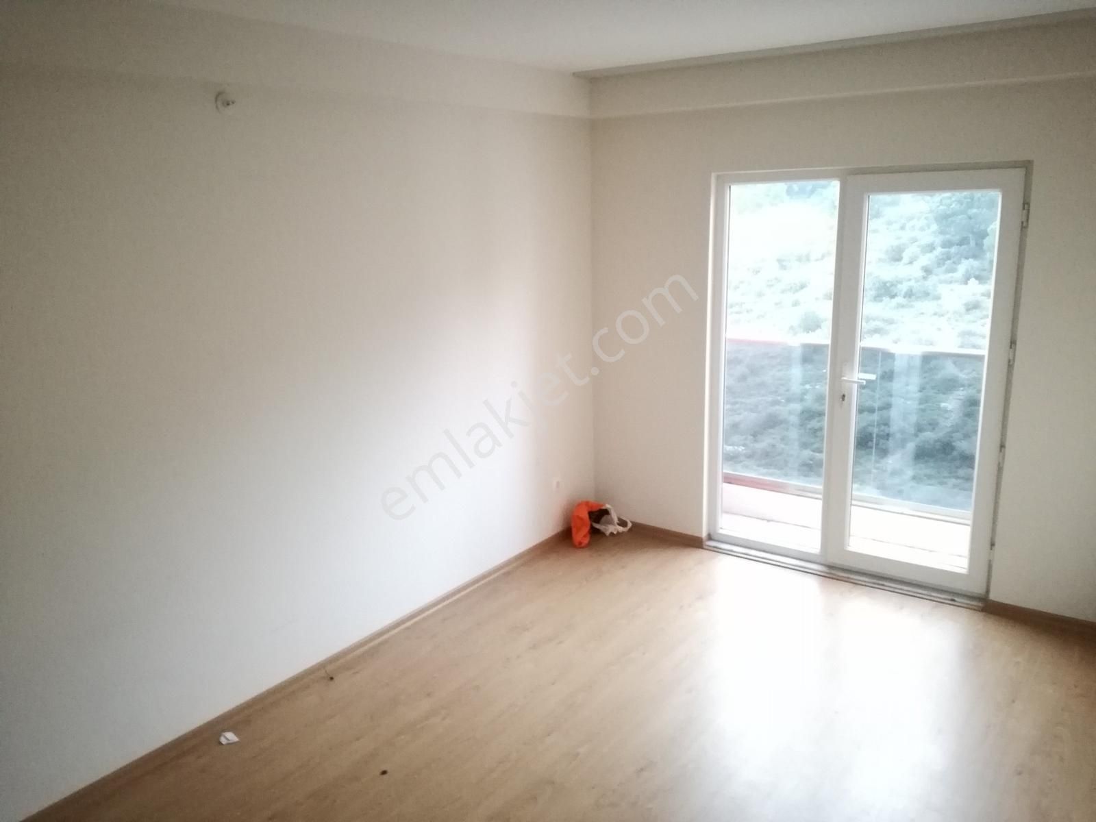 Maltepe Zümrütevlerde Full Ada Sitesi İçerisinde 2+1 80m2 Net - Görsel 10