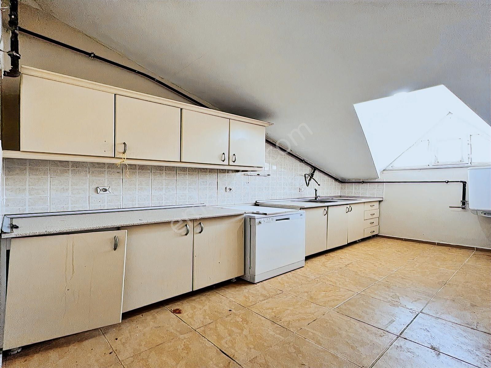 Pınar Mahallesi'nde 3+1 Çatı Katı | Kaçırılmayacak Fırsat! - Görsel 15