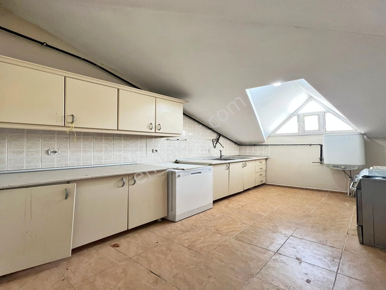 Pınar Mahallesi'nde 3+1 Çatı Katı | Kaçırılmayacak Fırsat! - Görsel 9