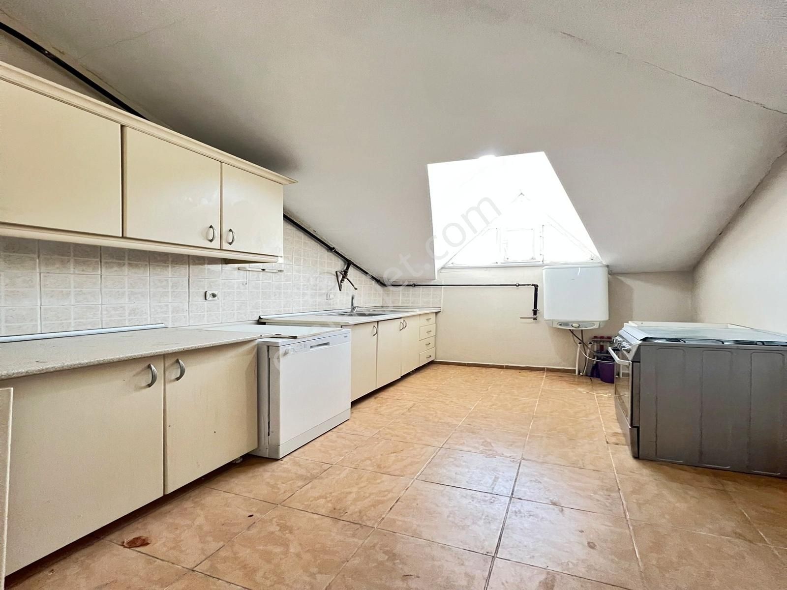 Pınar Mahallesi'nde 3+1 Çatı Katı | Kaçırılmayacak Fırsat! - Görsel 19