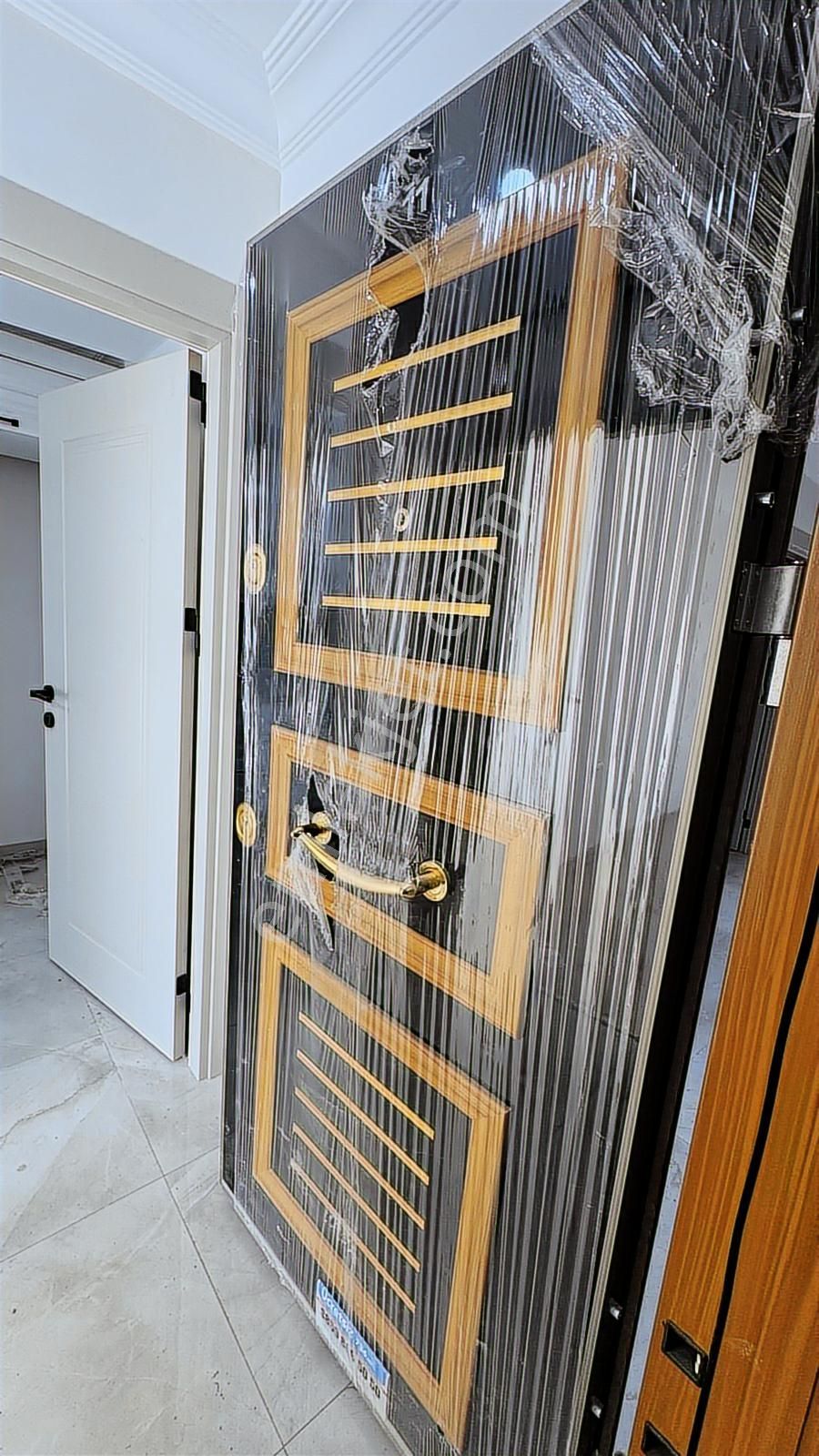 Ulubatlı Hasan Cami Yakını Sıfır 3+1 Daire - Görsel 15