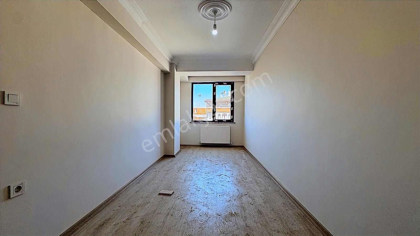 Ulubatlı Hasan Cami Yakını Sıfır 3+1 Daire - Görsel 21