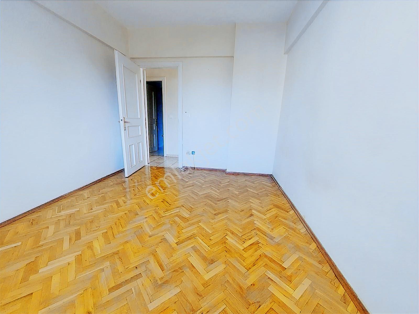 Erenköy'de 3+1 Net 125m2 Arsa Payı 65m2 Yatırımlık Fırsat Daire - Görsel 15