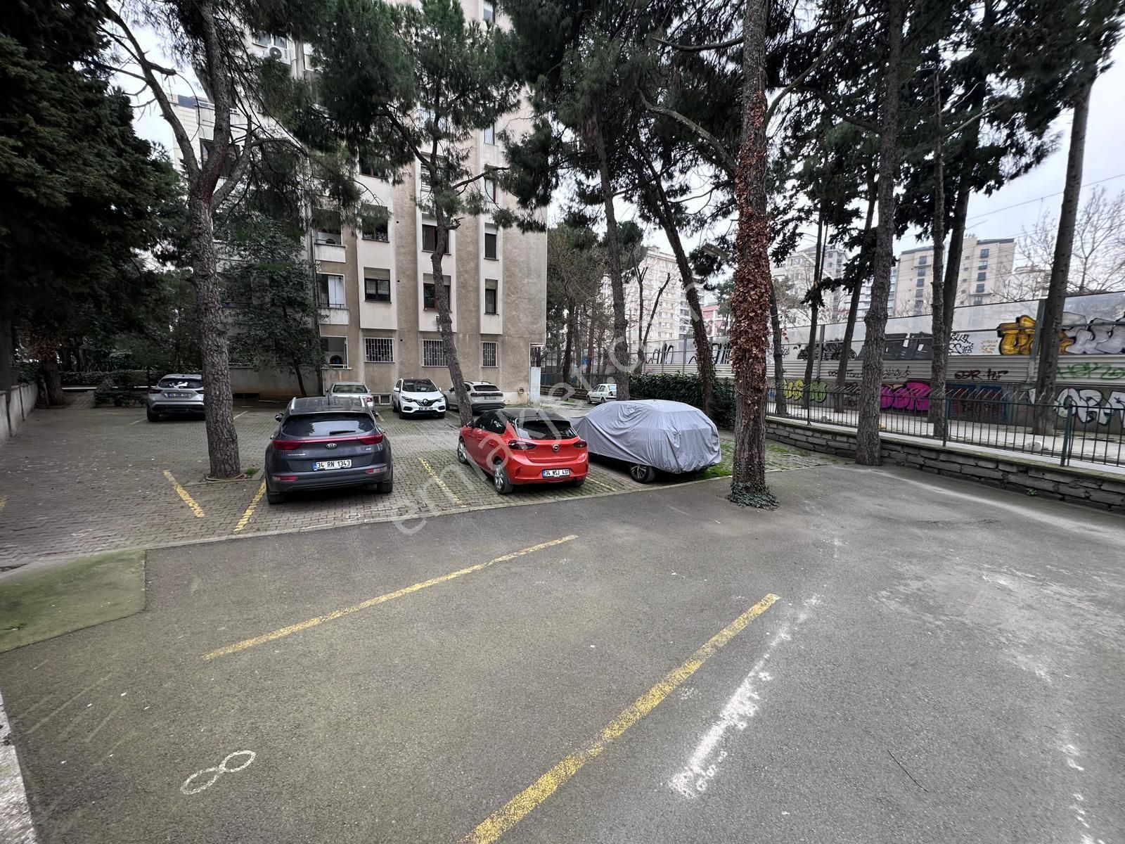 Erenköy'de 3+1 Net 125m2 Arsa Payı 65m2 Yatırımlık Fırsat Daire - Görsel 11