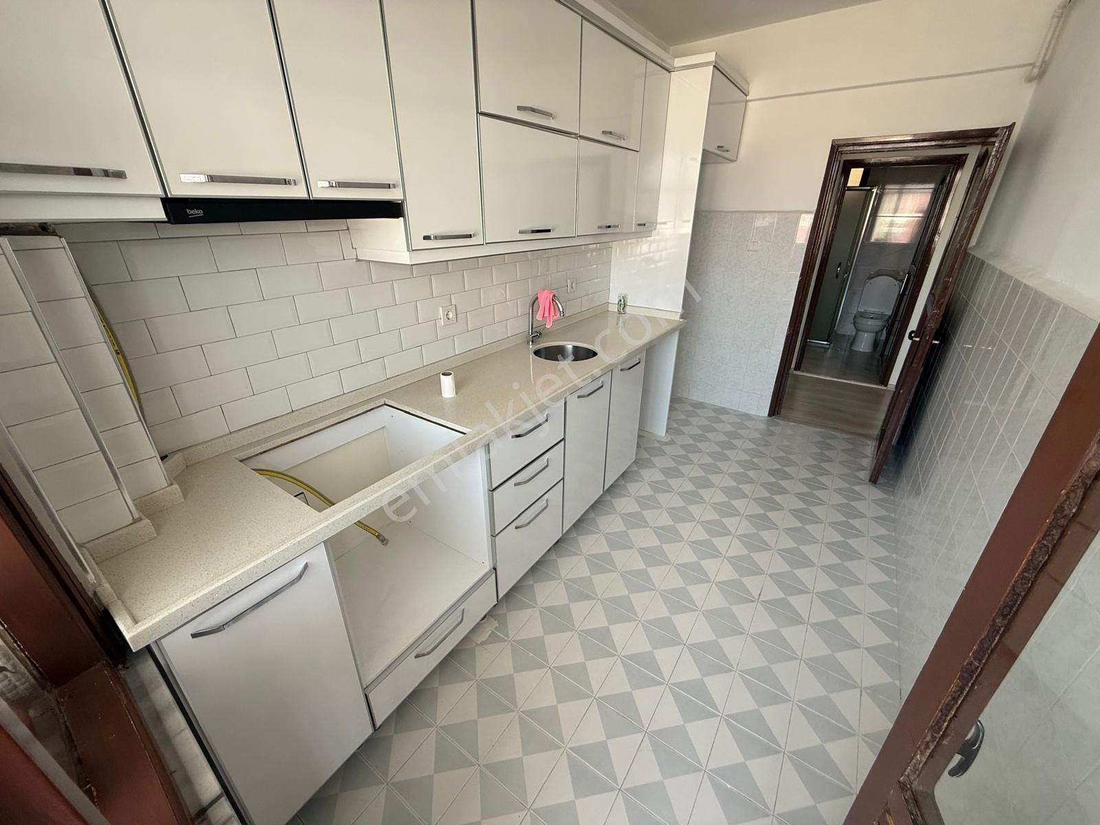 Pusula İnş.tan Cebeci Mah Cadeyey Yakın125m2 3+1 4kat Daire - Görsel 12