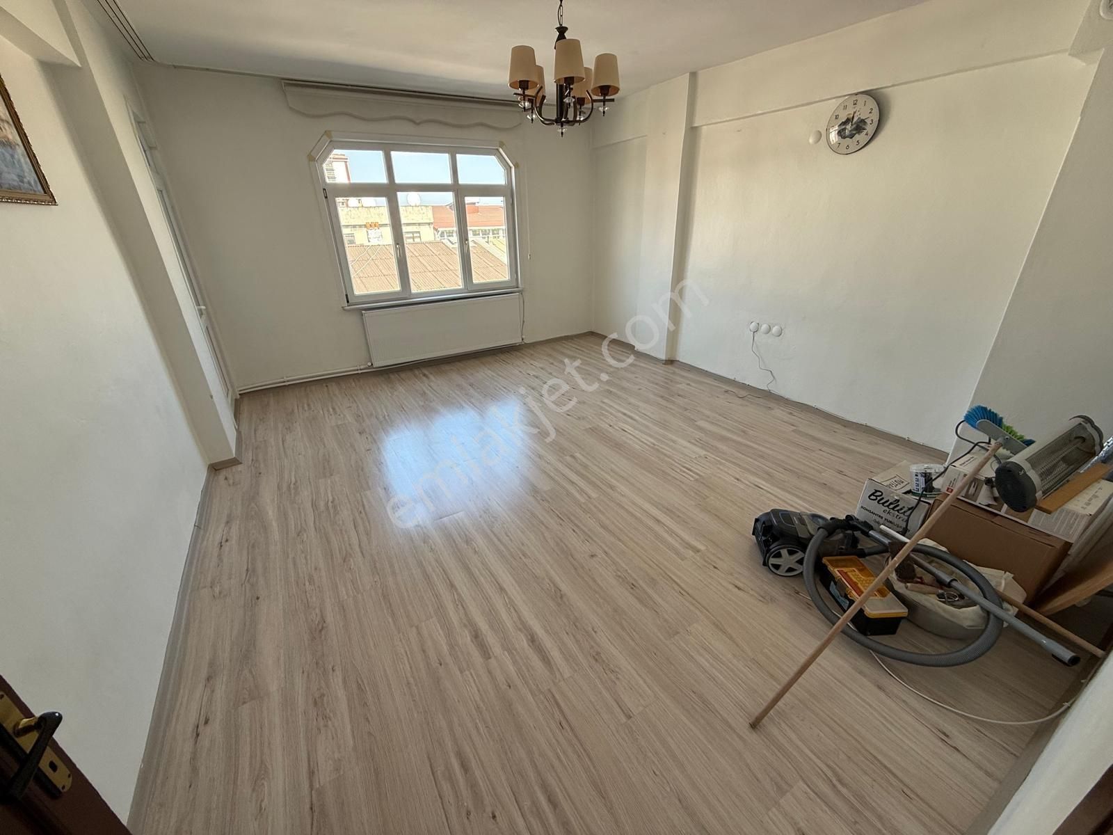 Pusula İnş.tan Cebeci Mah Cadeyey Yakın125m2 3+1 4kat Daire - Görsel 10