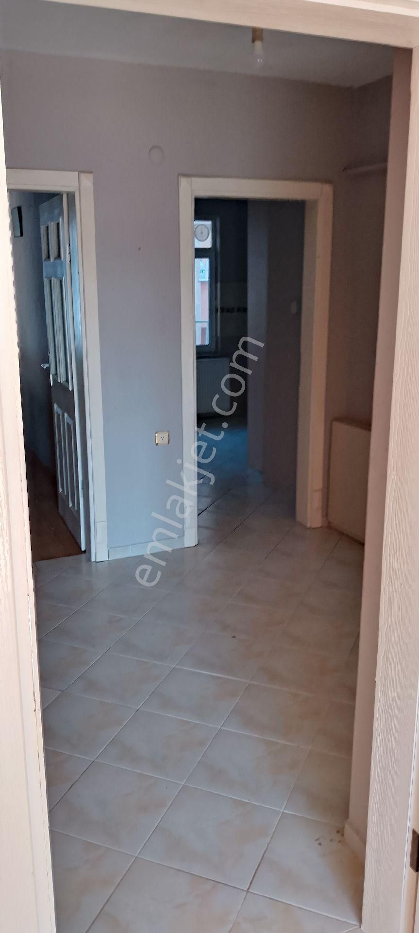 Geniş Ferah Ve Kullanışlı Kiralık Daire - Görsel 13