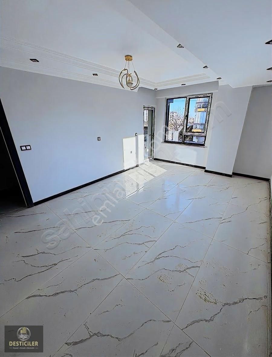Lt-desticiler Albayrak Bulvarı Yakını Özel Garajlı 2+1 Daire - Görsel 13