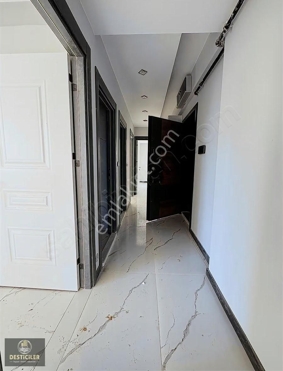 Lt-desticiler Albayrak Bulvarı Yakını Özel Garajlı 2+1 Daire - Görsel 12