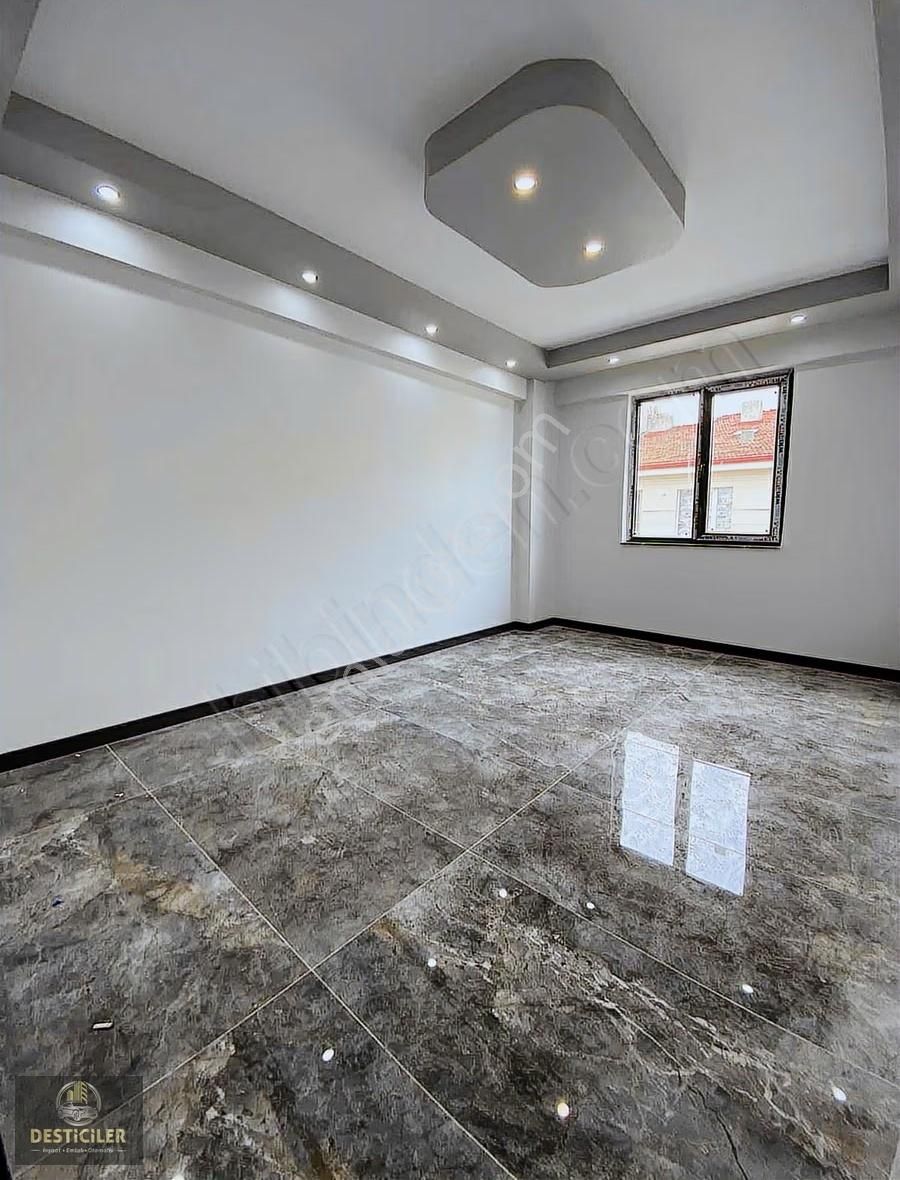 Yk-ertaş Blv. Shell Petrol Arkası Özel Garajlı Satılık 2+0 Daire