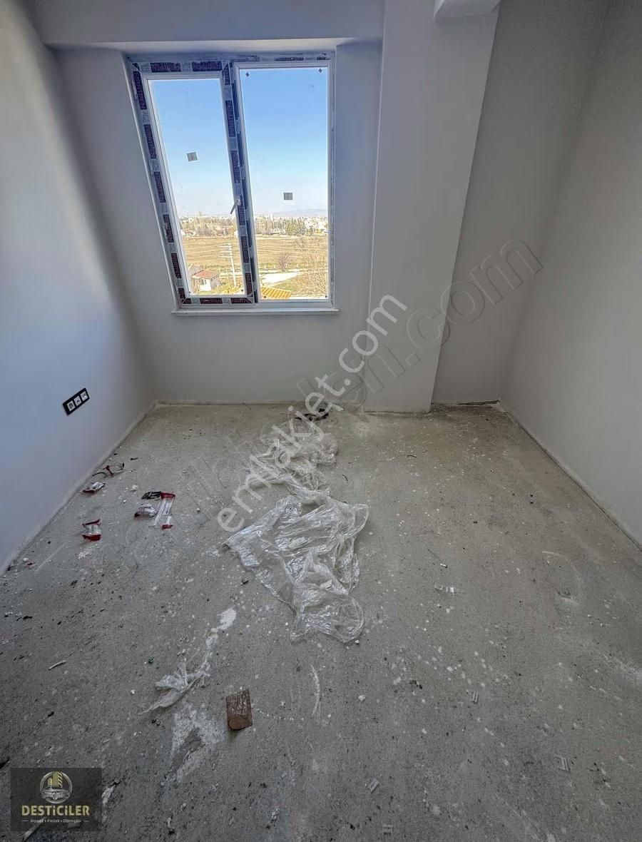 Ad-71 Evler Mahallesi Şehir Hastanesi Yakını 2+0 Lüks Daire - Görsel 3