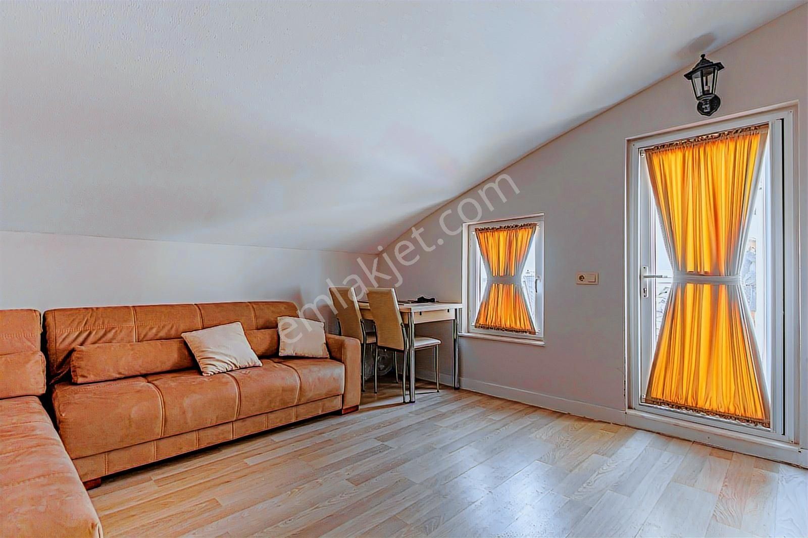 Silara Konutlarında Havuzlu Teraslı Masrafsız 5+1 Çatı Dubleksi - Görsel 12