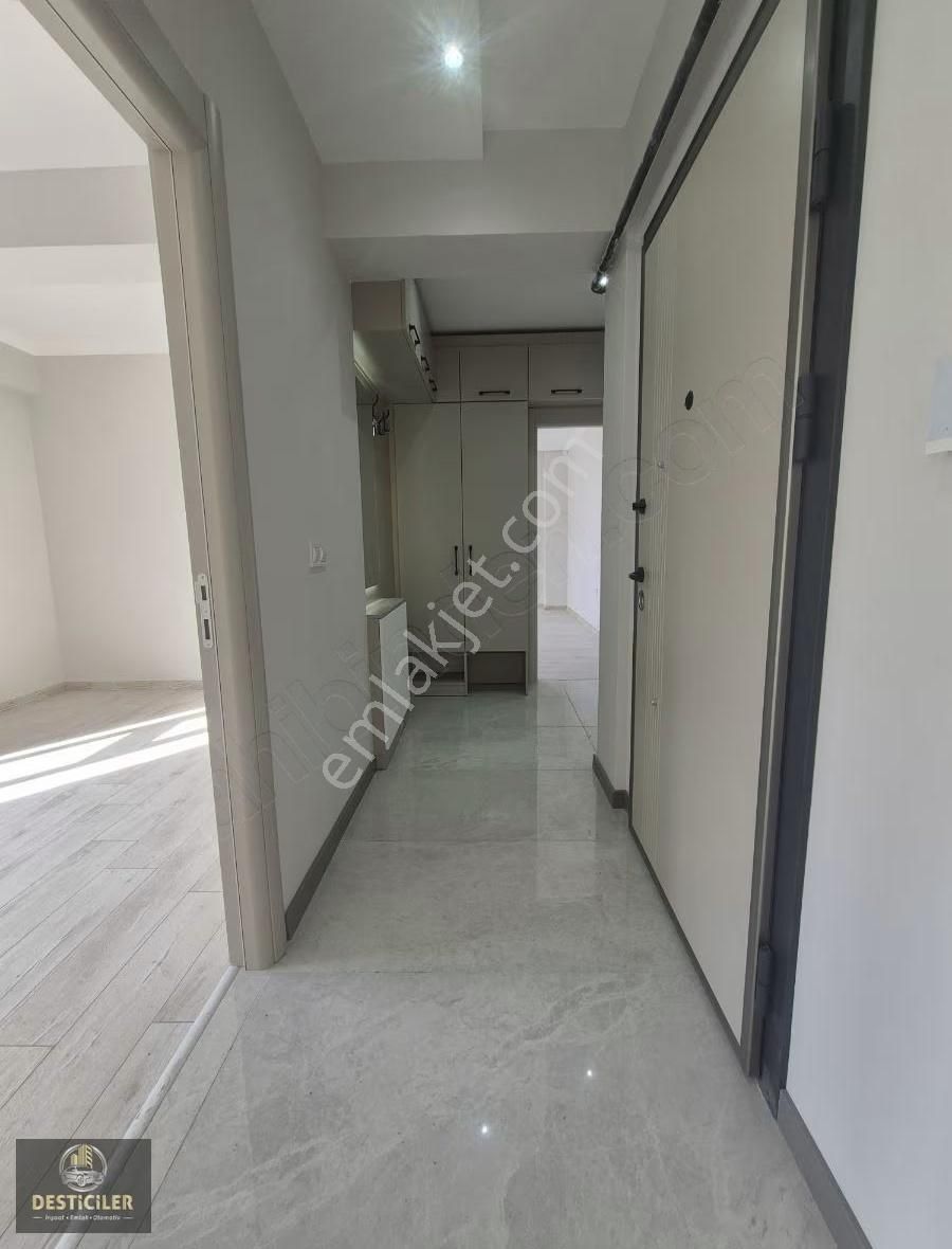Hg-193 Çamlıca Mah. Birlik Cd.yanı Özel Garajlı Lüks 3+1 Daire - Görsel 7