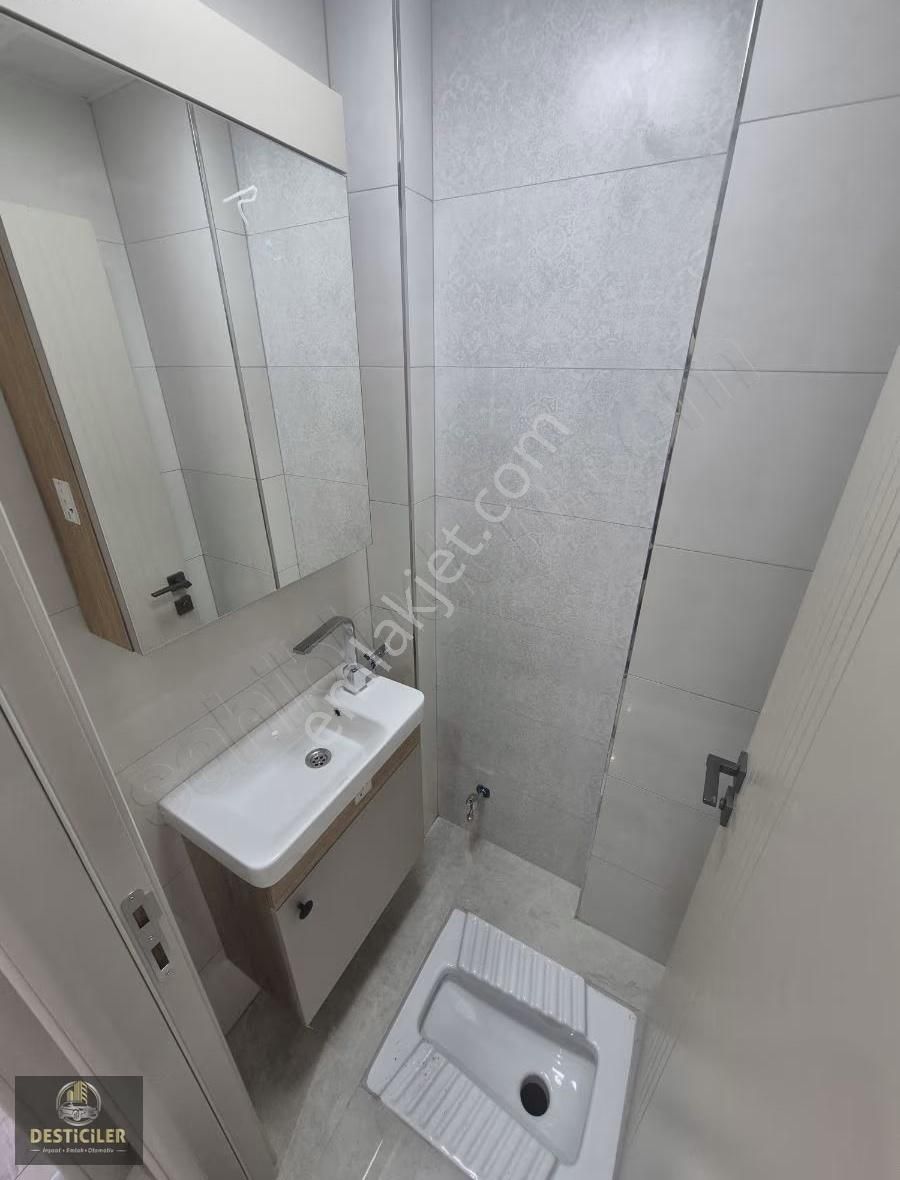 Hg-193 Çamlıca Mah. Birlik Cd.yanı Özel Garajlı Lüks 3+1 Daire - Görsel 8